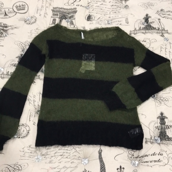 Pam & Gela Women's Wavy Stripe Sweater - Picture 2 of 5